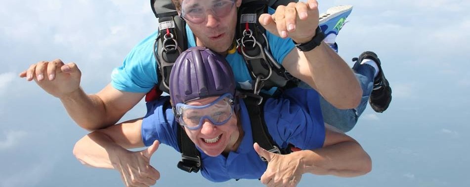 me tandem sky diving after jumping off the plane