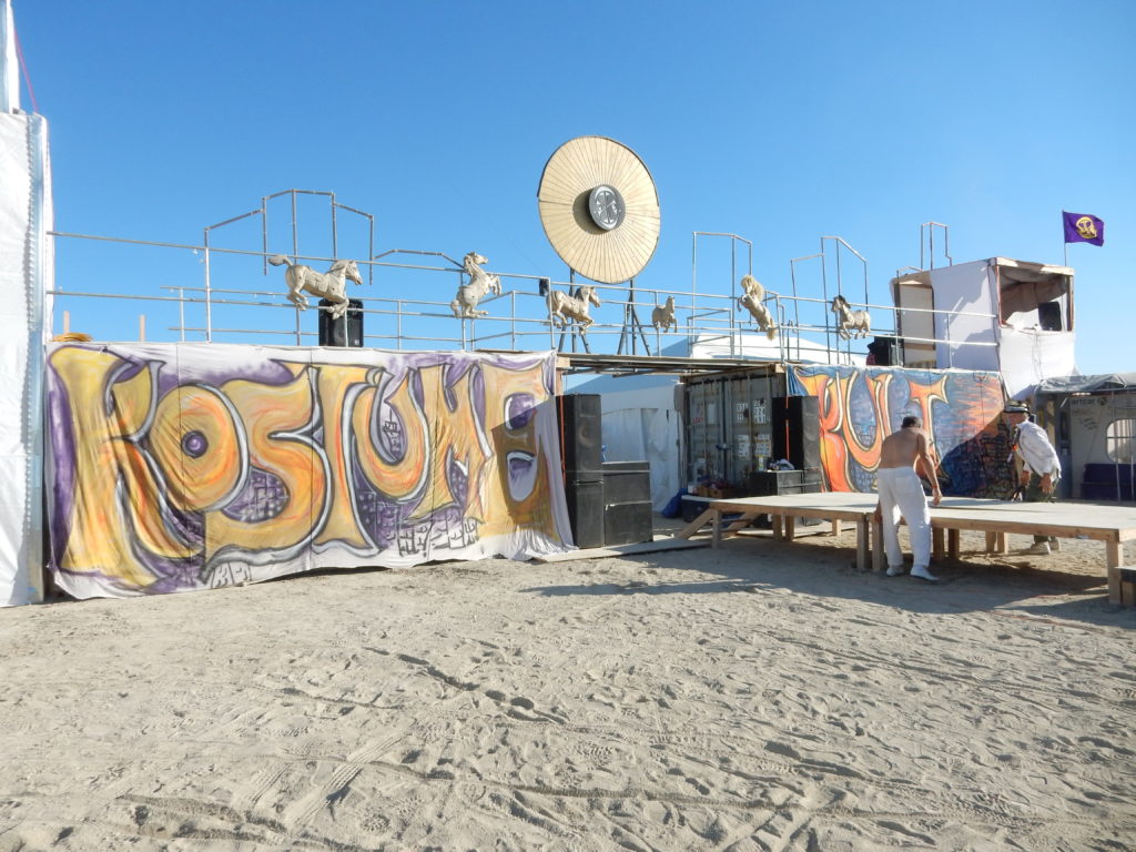 getting the catwalk set up at Kostume Kult camp -Burning Man 2014