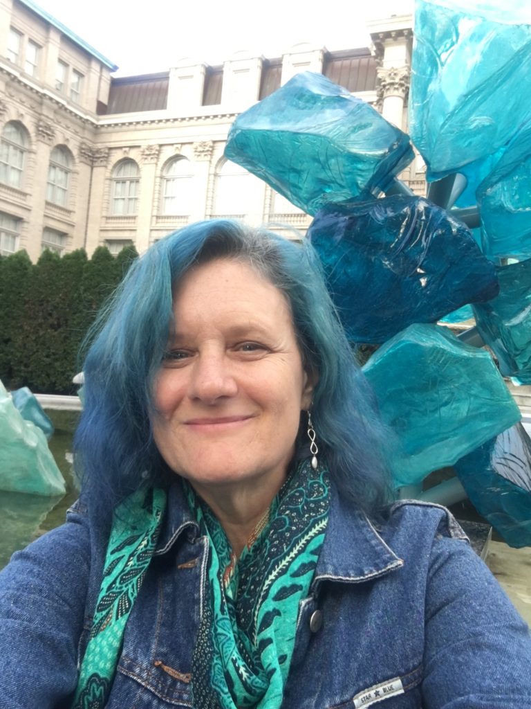 matching blues at Bronx Botanical Garden blue sculpture