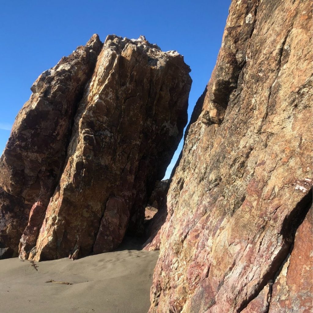 rocks at Harris Beach State Park